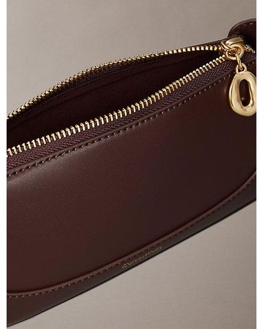 Calvin Klein Crossover Met Lange Rits in het Brown