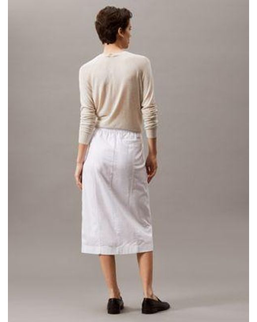 Falda midi de sarga de lino y algodón Calvin Klein de color White