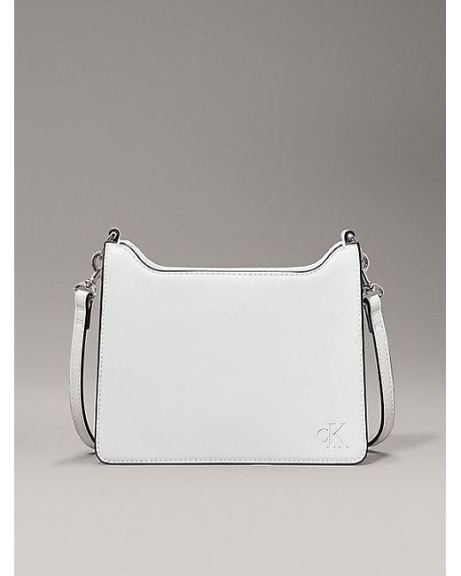 Bolso de hombro cuadrado Calvin Klein de color White