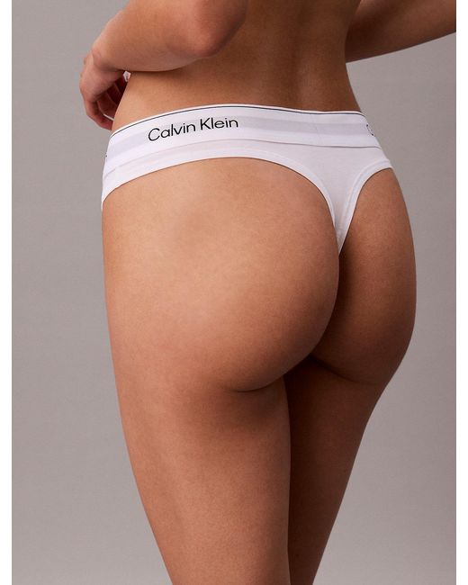 String Calvin Klein en coloris White