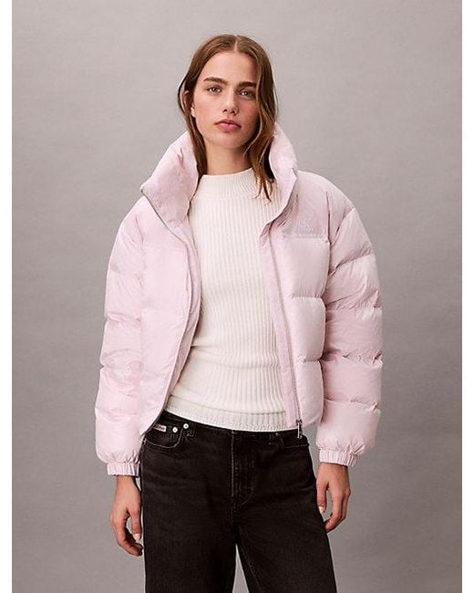 Calvin Klein Matglanzend Pufferjack in het Pink