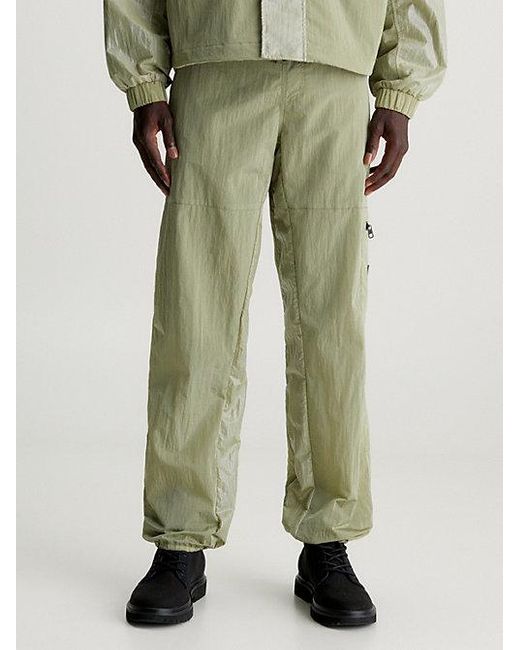 Pantalón cargo de nailon relaxed Calvin Klein de hombre de color Green