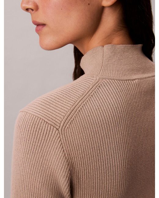 Abito A Collo Alto di Calvin Klein in Brown