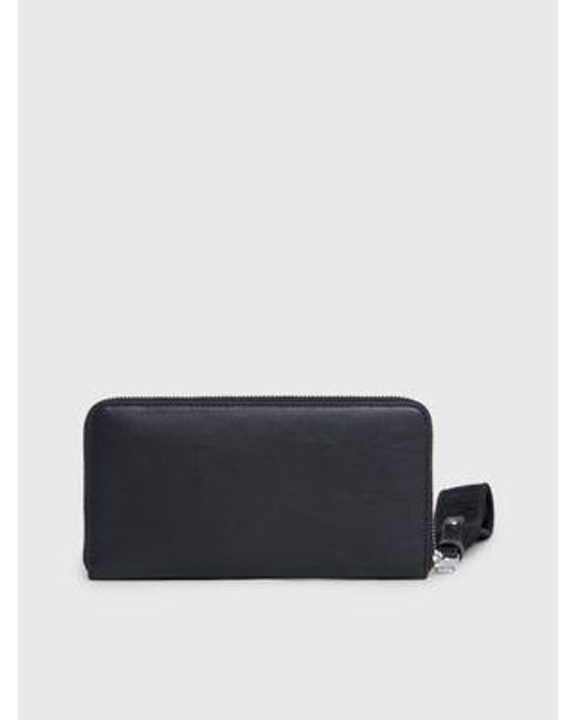 Calvin Klein White RFID-Portemonnaie mit Rundum-Reißverschluss und Handgelenkriemen