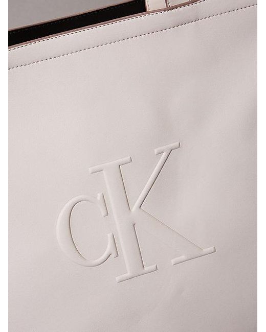 Calvin Klein Smalle Tote Bag in het Gray