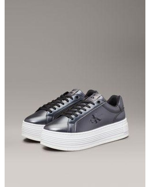 Calvin Klein Gray Metallic-Plateau-Sneakers aus Leder