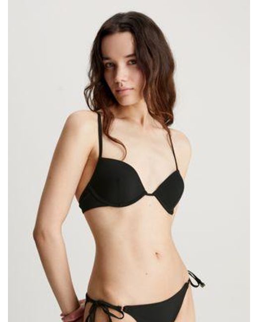 Parte de arriba de bikini push up - Core Solids Calvin Klein de color Black