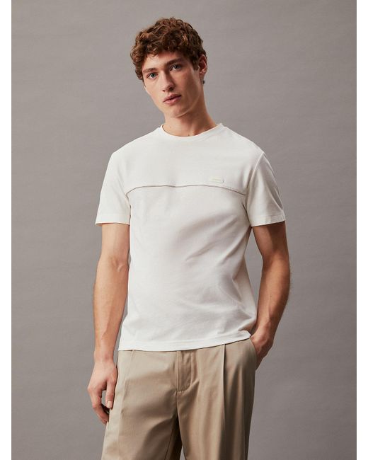T-shirt passepoilé texturé Calvin Klein pour homme en coloris White