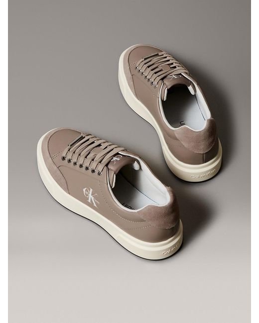 Premier Calvin Klein en coloris Gray