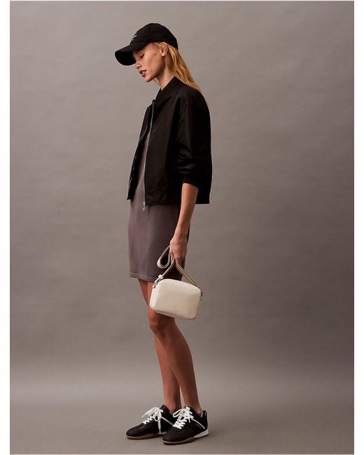   カルバンクライン All Day Round カメラバッグ Calvin Klein Calvin Klein All Day Round Camera Bag in