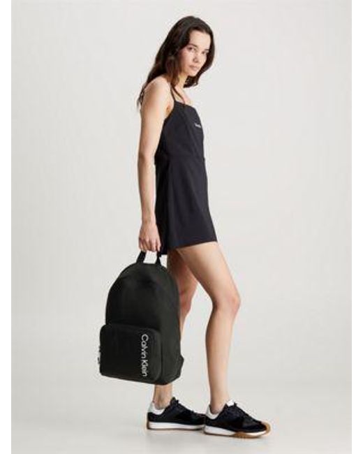 Mochila redonda Calvin Klein de color Black