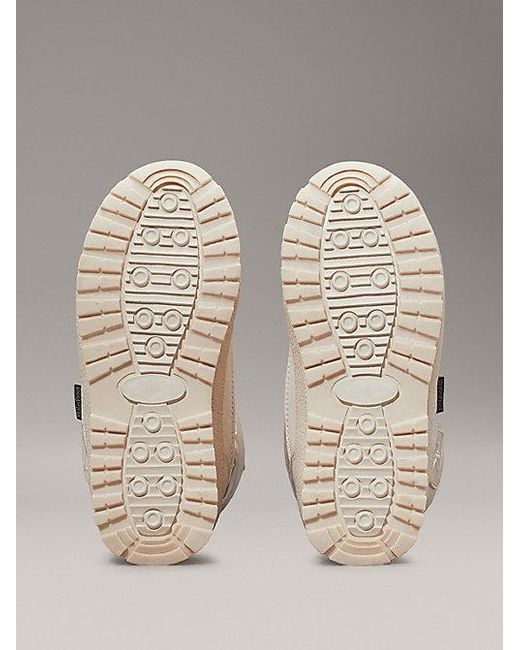 Calvin Klein Gray Jeans Pearlised Teddy Snowboots