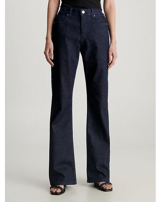 Calvin Klein Mid Rise Relaxed Bootcut Jeans in het Blue