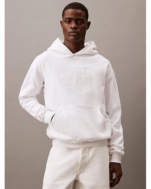 Sudadera con capucha de felpa bordada con logo bordado en la misma gama de tonos Calvin Klein de hombre de color Blanco Lyst