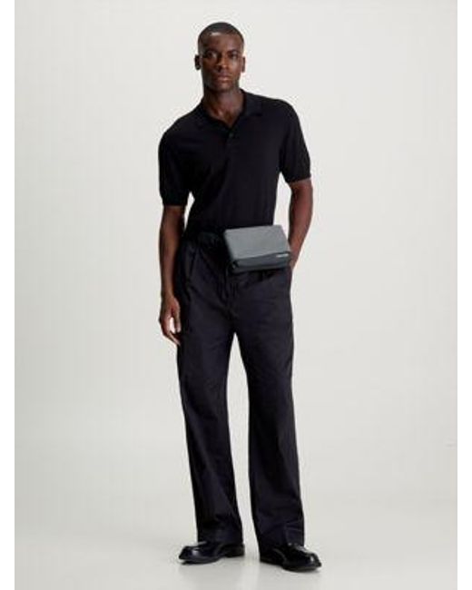 Calvin Klein Wandelbare Crossbody Bag in Gray für Herren