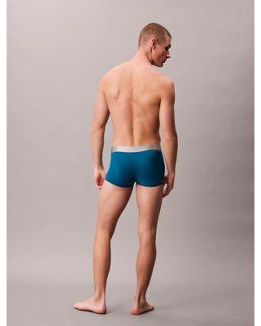 Bóxers ajustados de tiro bajo - Brushed Microfibre Stretch Calvin Klein de hombre de color Blue