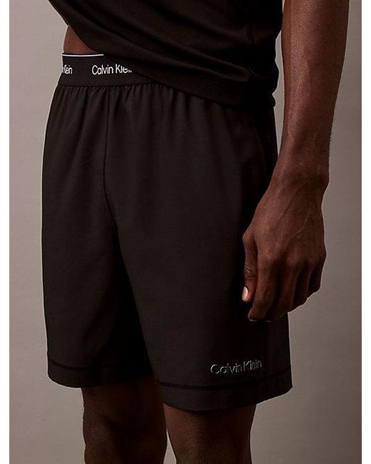 Calvin Klein Kurze Sporthose in Brown für Herren