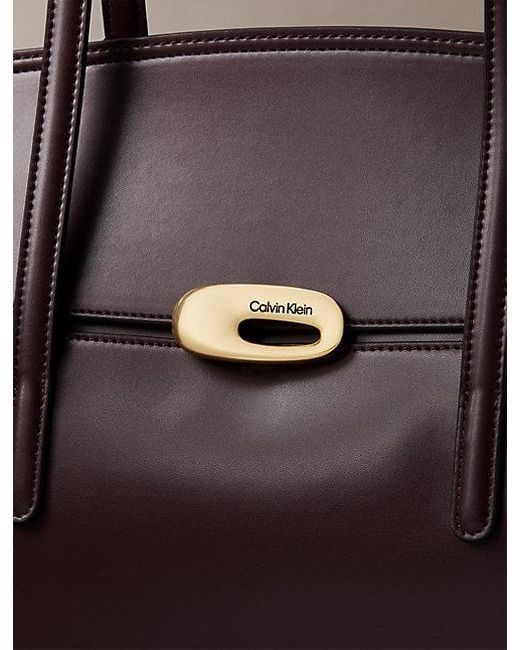 Calvin Klein Tote Bag Met Klep Bovenkant in het Brown