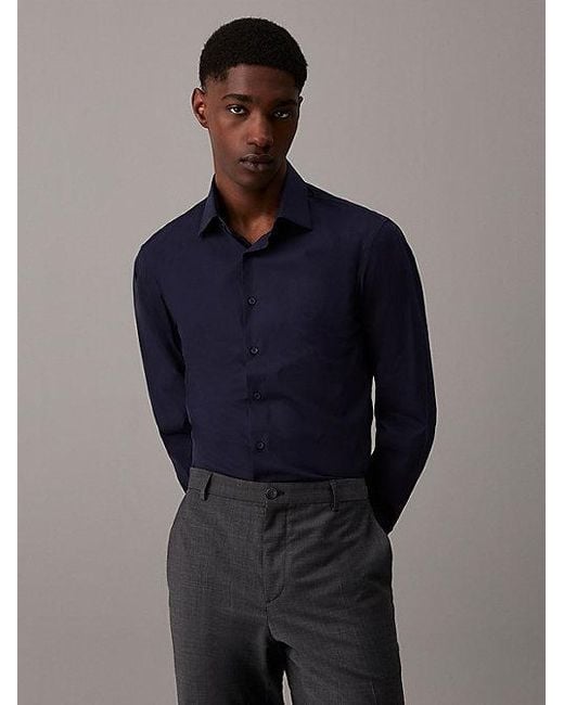 Calvin Klein Tailliertes Hemd aus Stretch-Popeline in Blue für Herren