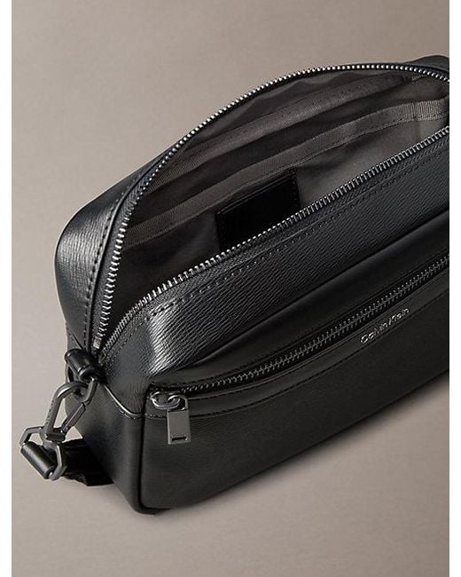 Calvin Klein Strukturierte Camera Bag Mit Reißverschluss in Gray für Herren