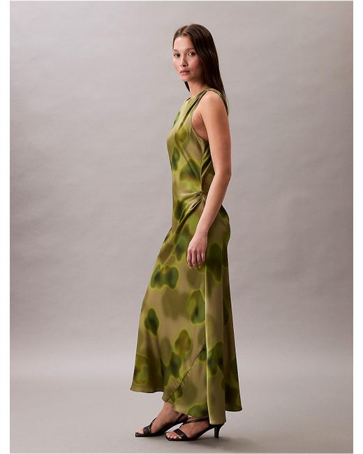 slim fit dress slacks 12 Season Color Analysis | Indigo Tones main image 0