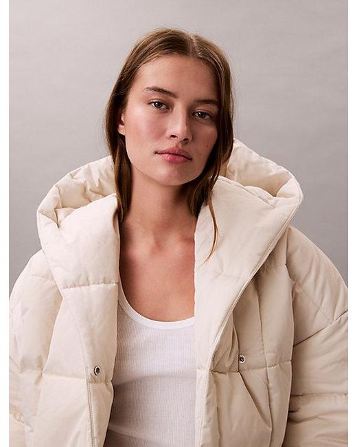 Calvin Klein White Kurze Wickel-Steppjacke Aus Satin