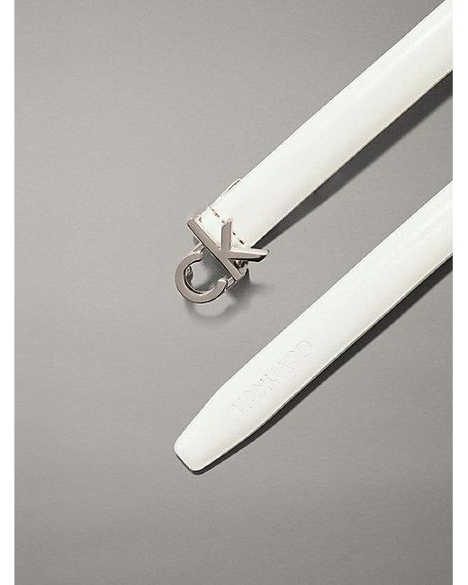 Calvin Klein Gray Schmaler Logo-Ledergürtel