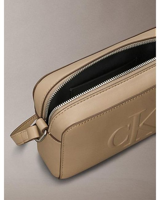 Calvin Klein Crossover Cameratas in het Brown