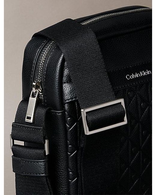 Calvin Klein Reporter Bag Mit Durchgehender Monogrammprägung in Black für Herren