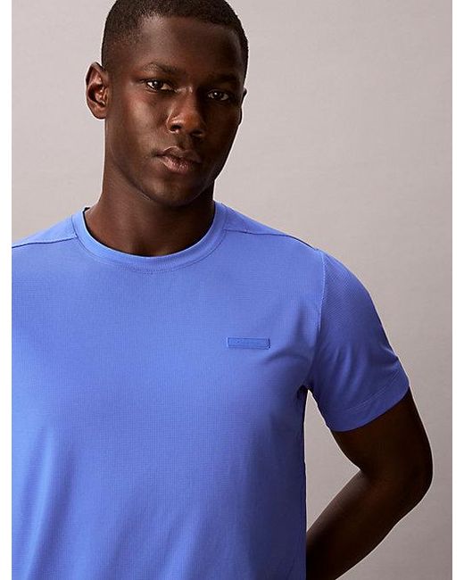 Calvin Klein Blue Sport Breathable Anti Wrinkle Travel T-Shirt for men