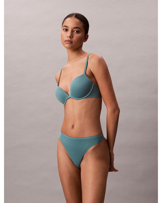 String Calvin Klein en coloris Multicolor