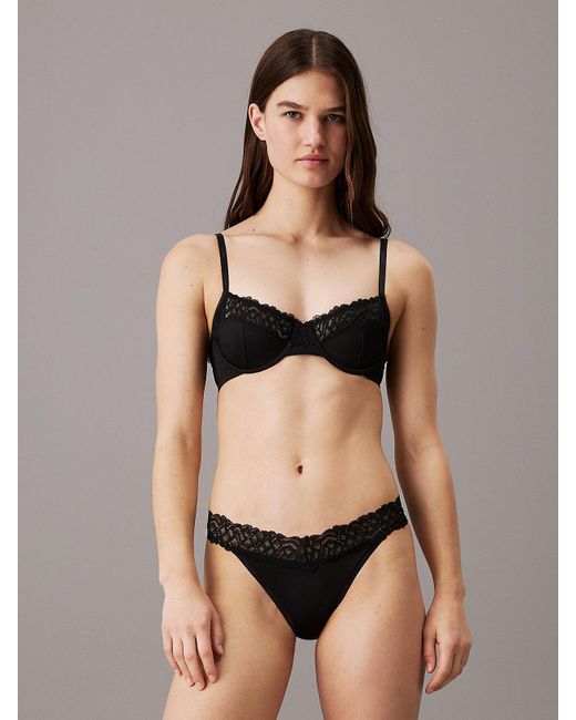 Calvin Klein Demi T Shirt Bra in Black Lyst UK
