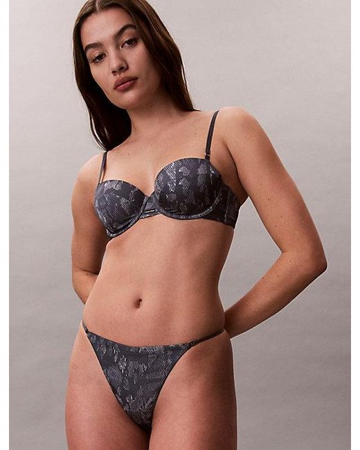 Calvin Klein String in het Brown