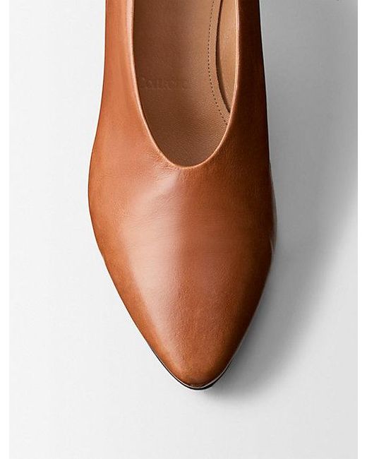 Calvin Klein White Bri Pump
