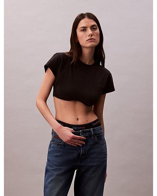 Camiseta cropped cruzada en la espalda - Pride Calvin Klein de color Blue
