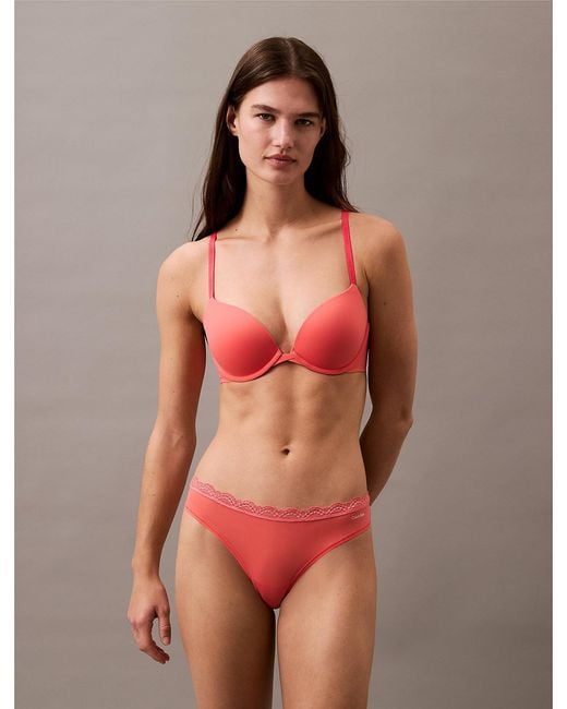 String Taille Basse Calvin Klein en coloris Multicolor