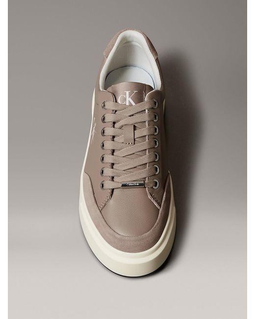 Premier Calvin Klein en coloris Gray