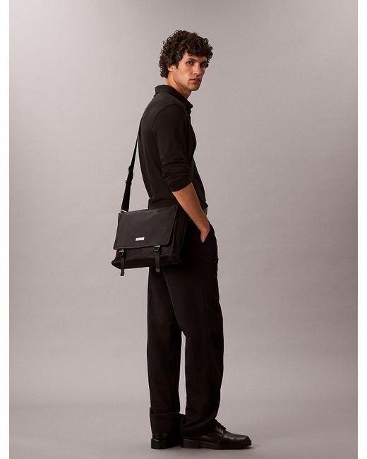 Borsa Messenger di Calvin Klein in Gray da Uomo