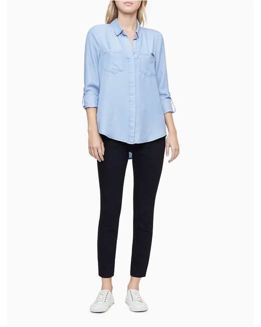 Calvin Klein Blue Solid Chambray Button-down Split-back Shirt