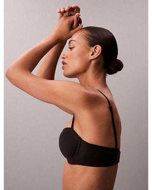 Calvin Klein Strapless Push-Up Bh in het Black