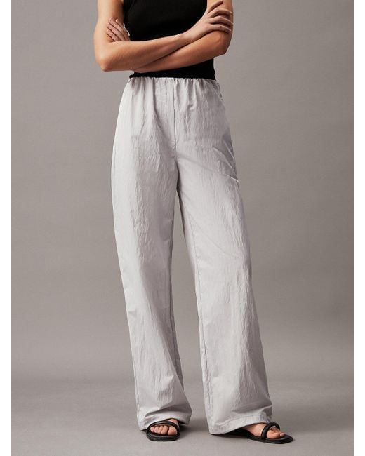 Pantalon de parachute relaxed Calvin Klein en coloris White