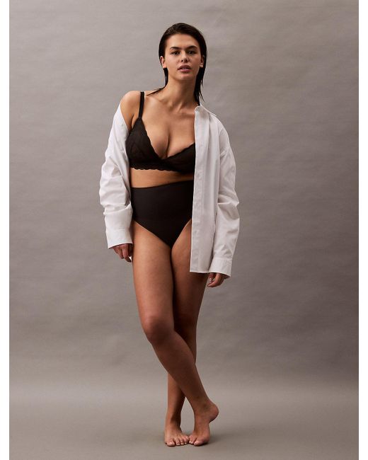 String Shapewear Calvin Klein en coloris Black