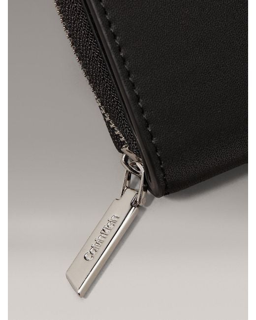 Portafoglio Con Zip Integrale di Calvin Klein in Black