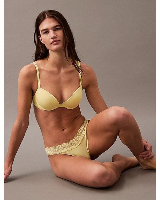 Calvin Klein String in het Brown