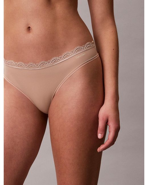 String Taille Basse Calvin Klein en coloris Brown