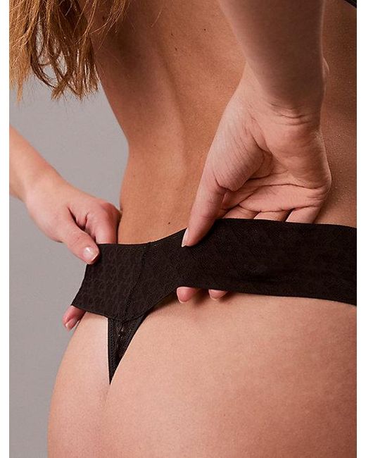 Calvin Klein String in het Brown
