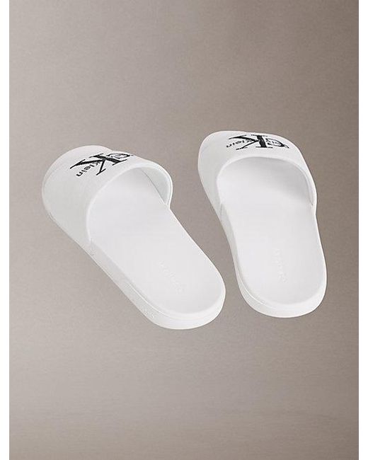 Calvin Klein Canvas Voorgevormde Sliders Met Logo in het Gray