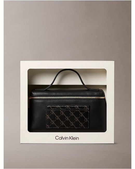 Calvin Klein Gray Beauty Case Gift Set