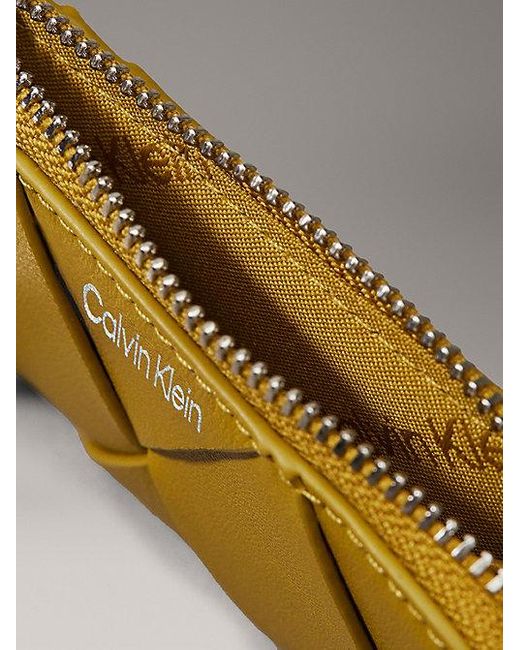 Calvin Klein Geweven Pashouderportemonnee in het Yellow