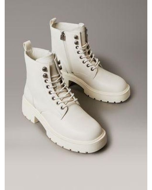 Botas con cordones chunky de tacón de piel Calvin Klein de color Natural